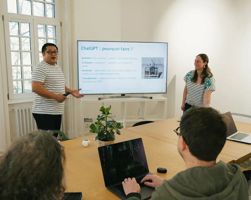 Karen et David animent un atelier IA